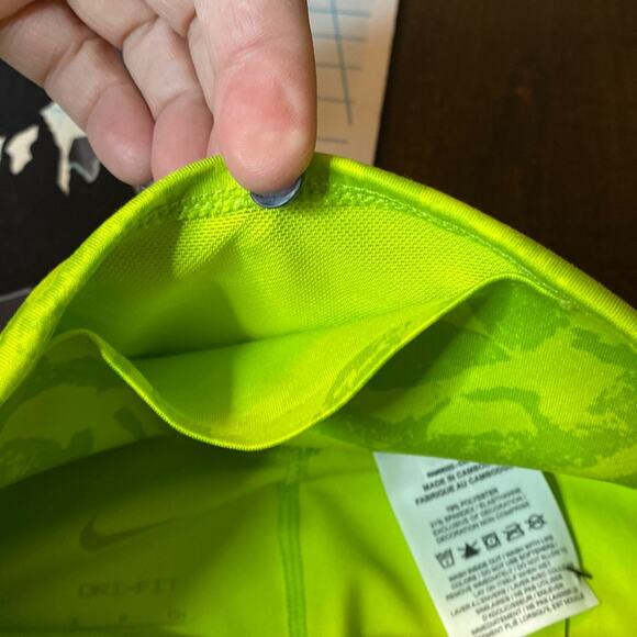 Nike One Luxe Icon Clash Training Shorts Green Pull-On Stretch Size Small NWT - Picture 8 of 10